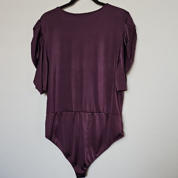 Forever 21 Plus Shiny Deep Purple Puff Sleeve Surplice Bodysuit Top NWT 3X - Picture 8 of 8